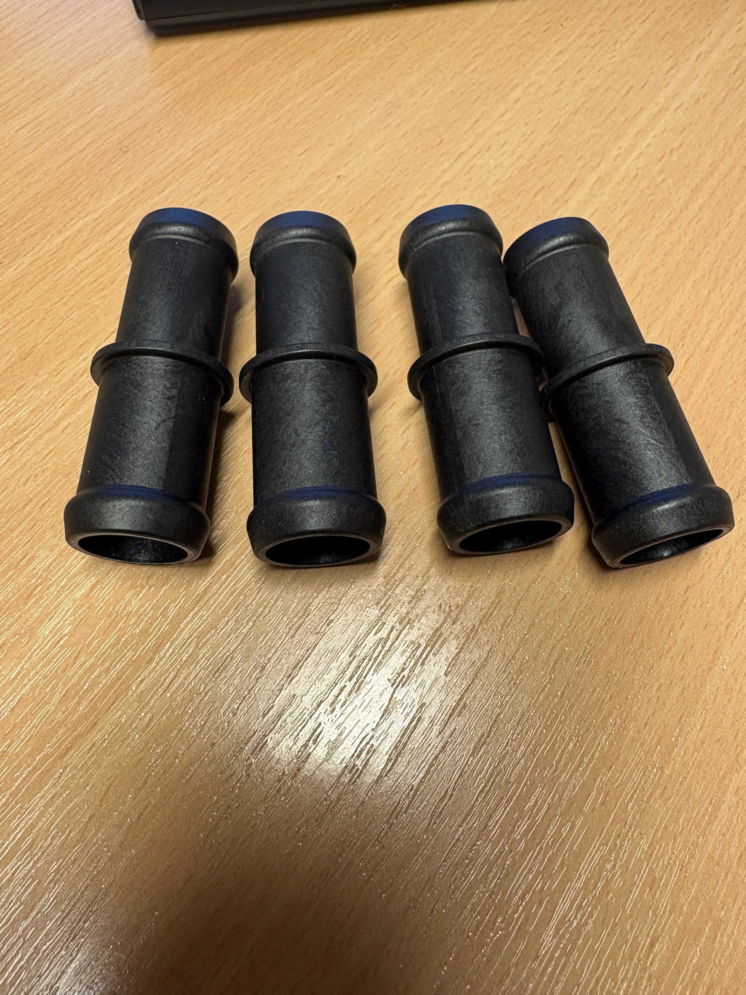 Eberspacher Skjøterør 4-pk  18/20